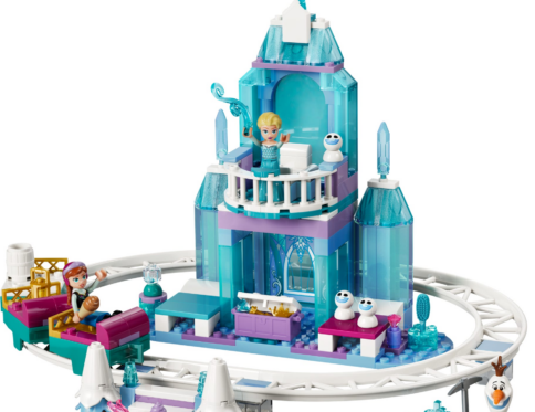 Lego Elsa’s ijskasteel en sneeuwrit 43281