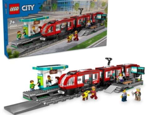 LEGO 60423 Stadstram en Station