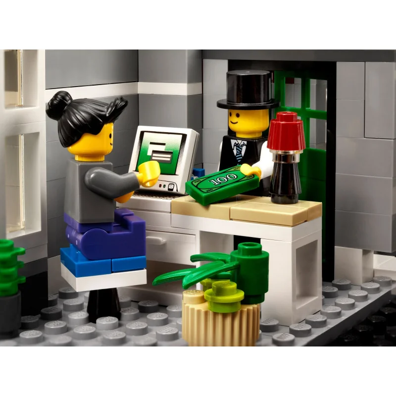 lego-10224-town-hall