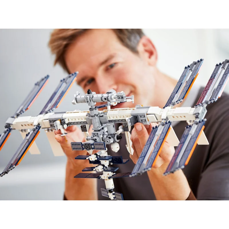 lego-21321-internationaal-ruimtestation