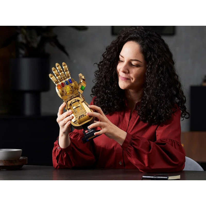 lego-76191-infinity-gauntlet