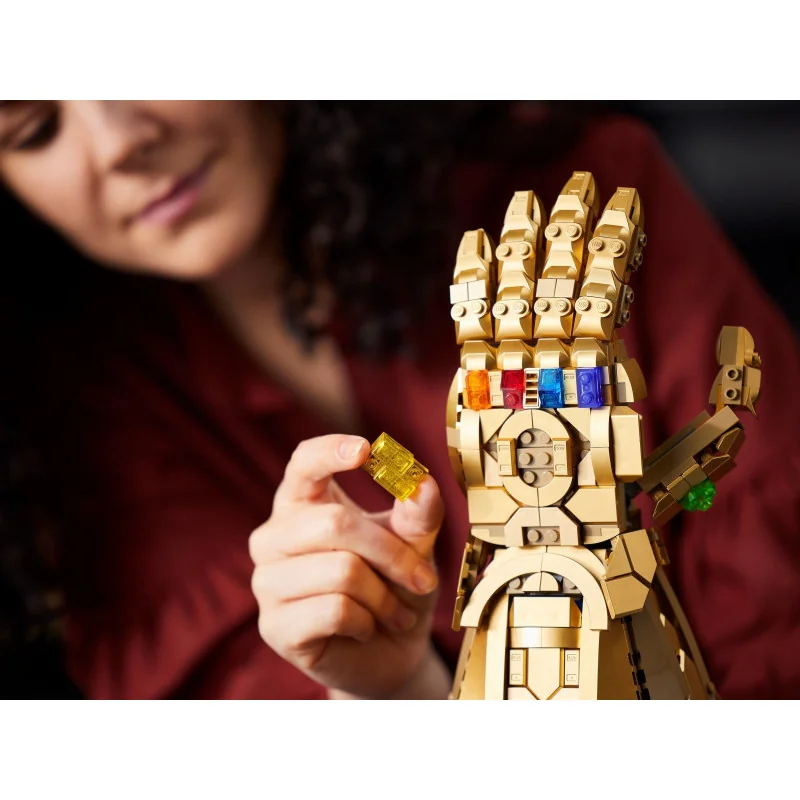 lego-76191-infinity-gauntlet